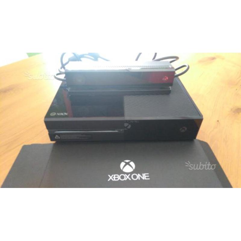 XBOX ONE DAY ONE EDITION 500GB + 5 Giochi