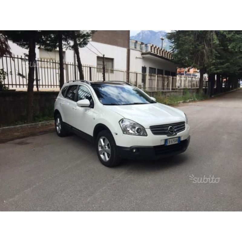 Nissan Qashqai 2.0 dCì 5+2 Posti