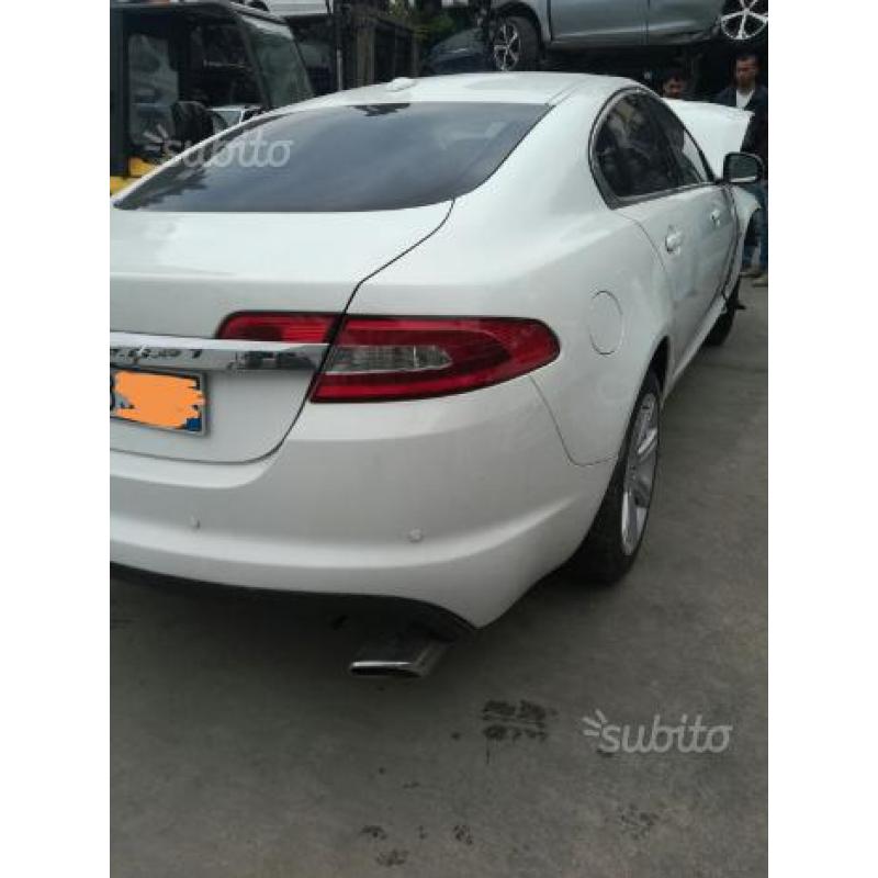 Jaguar XF 3000 DIESEL per ricambi