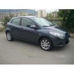 MAZDA Mazda2 1.3 - 2010