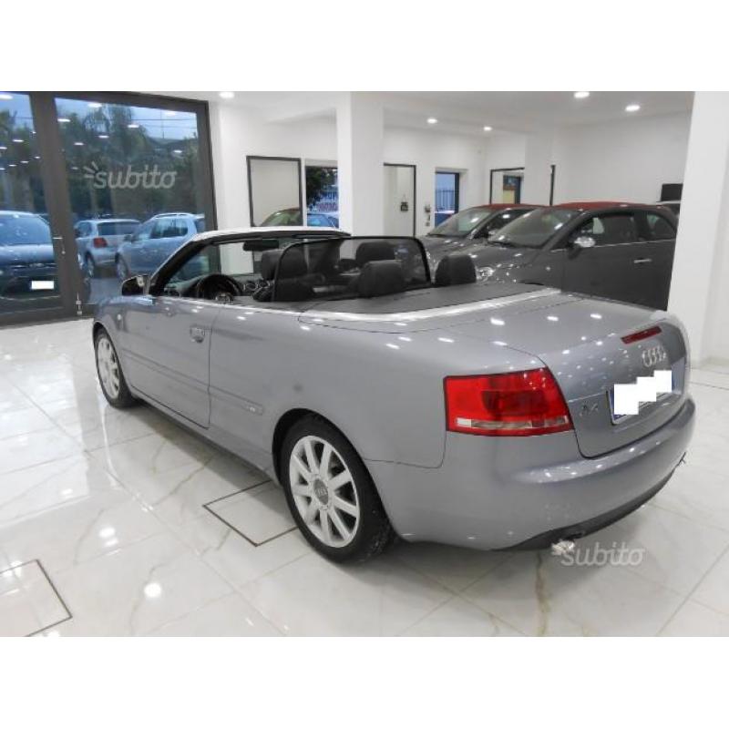 Audi A4 Cabriolet 2.0 TDI S. LINE ( NAVIGATORE )