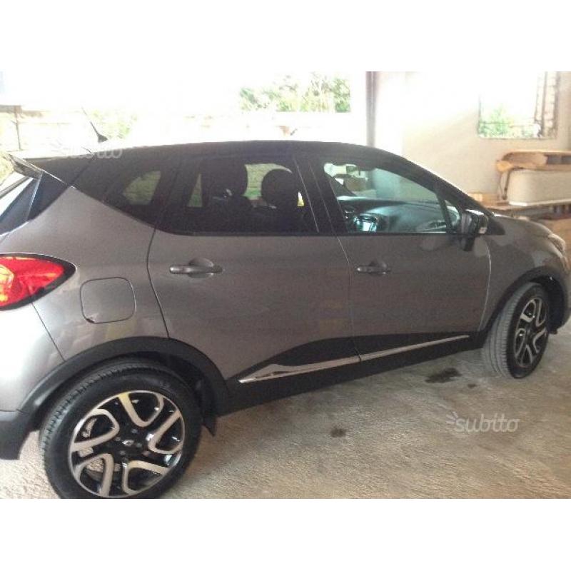 RENAULT Captur - 2015