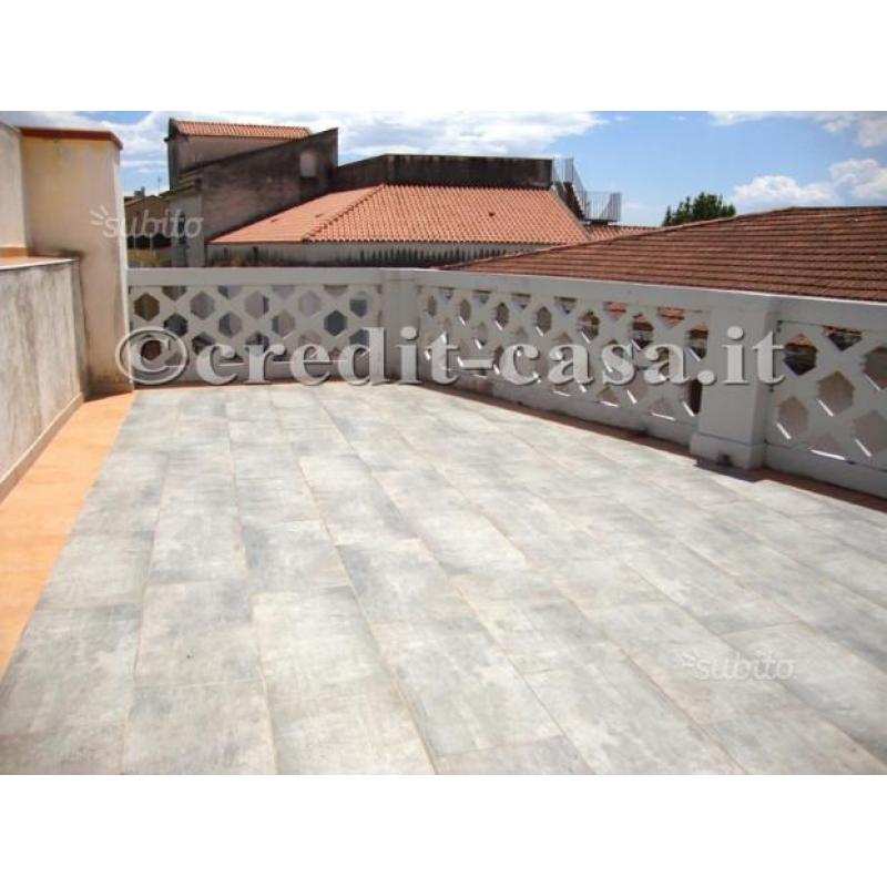 Duplex ristrutturato con terrazzo