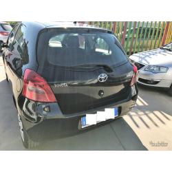 TOYOTA Yaris 1.0 3 porte Sol NEOPATENTATI